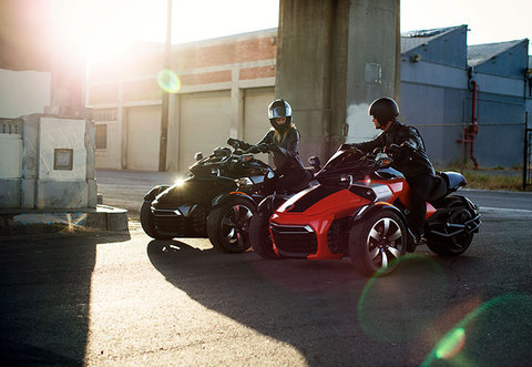 2015-Can-Am-Spyder-F3Sa-small[1].jpg